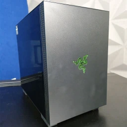 کیس ریزر Tomahawk Mini ITX (جعبه باز)